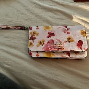 Guess wristlet
